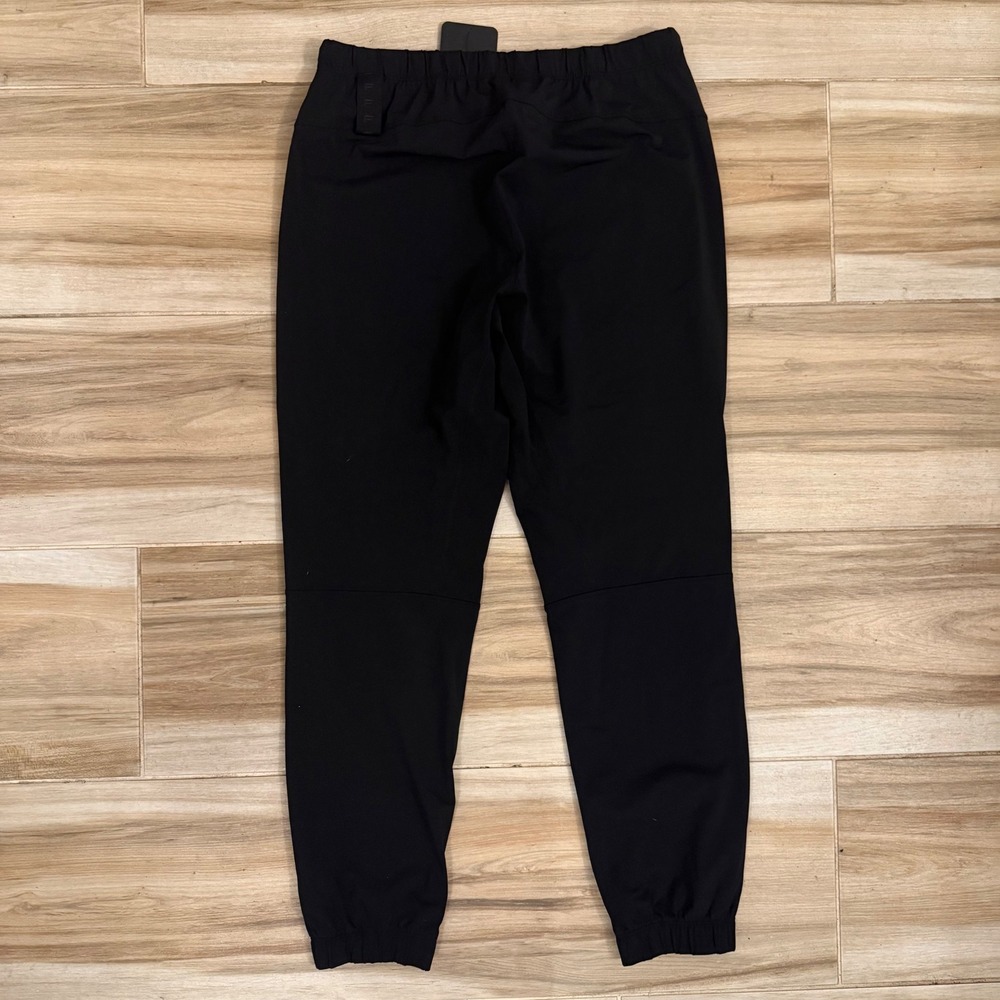 Fabletics The One Jogger Mens Medium Black Lightweight Athletic Pants PT2252152 - Picture 3 of 7
